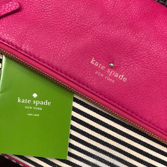 kate spade Handbags - Crossbody purse